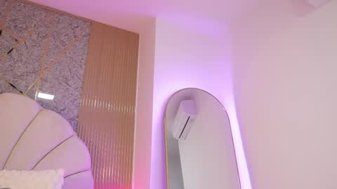 Manuela  online show from November 14, 3:16 am