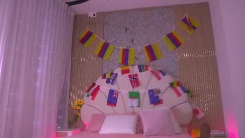 Manuela  online show from June 21, 4:59 am