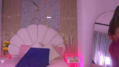 Manuela  online show from July 22, 3:09 am