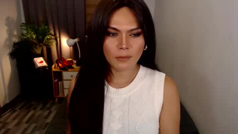 Snapshot of msveeyxo1 chatting on November 9, 8:51 pm Veey online show from November 9, 8:51 pm