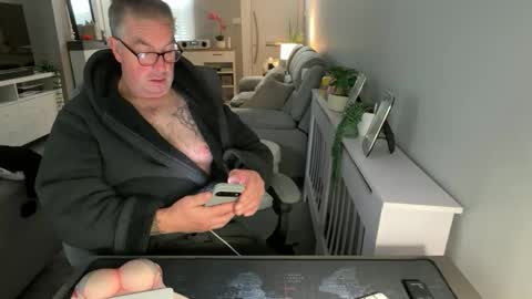 Snapshot of mtb1697 chatting on October 29, 10:39 am mtb1697 online show from October 29, 10:39 am