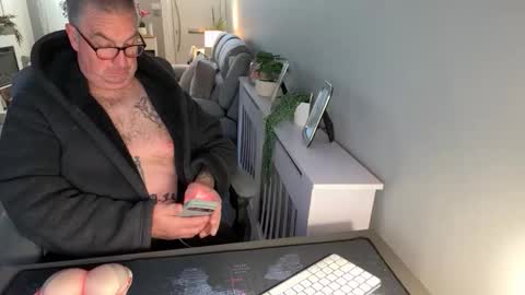 Snapshot of mtb1697 chatting on December 2, 10:20 am mtb1697 online show from December 2, 10:20 am