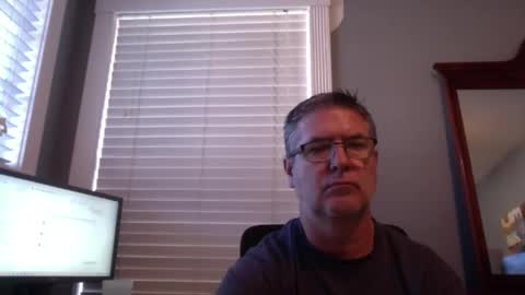 Snapshot of mtbrdr73 chatting on December 15, 8:57 pm mtbrdr73 online show from December 15, 8:57 pm