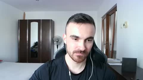 Victor online show from December 18, 12:22 pm