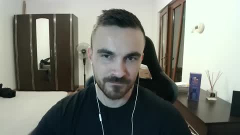 Victor online show from April 22, 8:21 pm