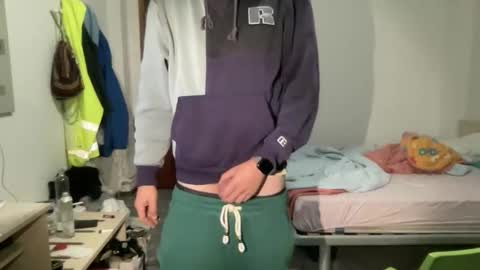 Snapshot of much_fun1 chatting on October 11, 5:33 pm much_fun1 online show from October 11, 5:33 pm