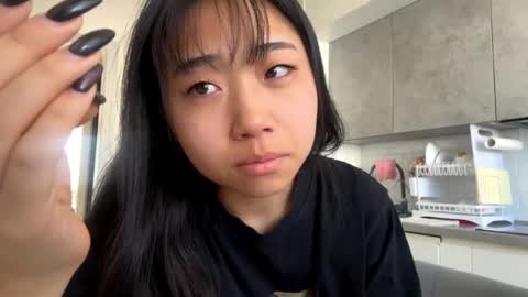 Mia online show from April 7, 10:09 pm