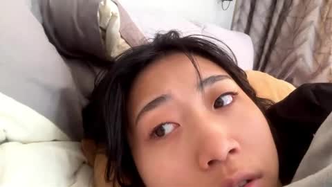 Mia online show from April 22, 10:11 pm