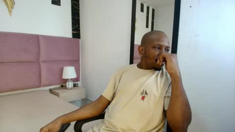 Muller Asher online show from November 15, 3:59 am