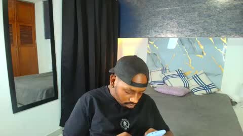 Muller Asher online show from November 30, 3:43 am