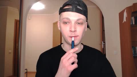 Snapshot of multiply1 chatting on February 14, 2:07 am Erik online show from February 14, 2:07 am