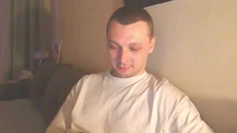 Snapshot of multiply1 chatting on October 15, 12:55 am Erik online show from October 15, 12:55 am