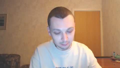 Snapshot of multiply1 chatting on December 18, 3:01 am Erik online show from December 18, 3:01 am