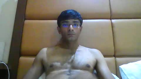 Snapshot of mumbaimonster8inch chatting on September 20, 3:40 am rajesh engineer online show from September 20, 3:40 am