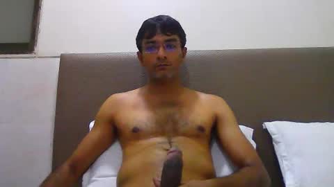 Snapshot of mumbaimonster8inch chatting on September 22, 11:45 am rajesh engineer online show from September 22, 11:45 am