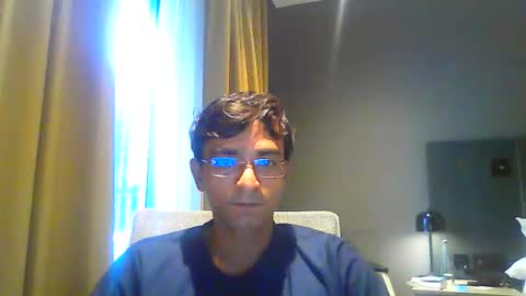 Snapshot of mumbaimonster8inch chatting on September 27, 2:38 am rajesh engineer online show from September 27, 2:38 am