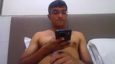 Snapshot of mumbaimonster8inch chatting on October 4, 1:36 am rajesh engineer online show from October 4, 1:36 am