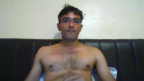 Snapshot of mumbaimonster8inch chatting on October 21, 4:46 am rajesh engineer online show from October 21, 4:46 am