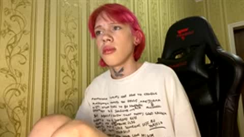 Snapshot of mun_poli chatting on December 4, 2:37 pm Polik online show from December 4, 2:37 pm