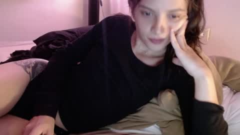   online show from May 22, 12:18 am