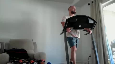 Bearded online show from February 24, 2:15 pm