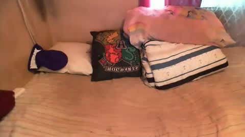 Snapshot of munniegalz1 chatting on October 13, 8:36 am your angel online show from October 13, 8:36 am