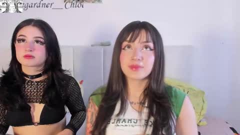 Snapshot of murasaki_doll chatting on September 28, 9:20 pm kimi- independent model online show from September 28, 9:20 pm