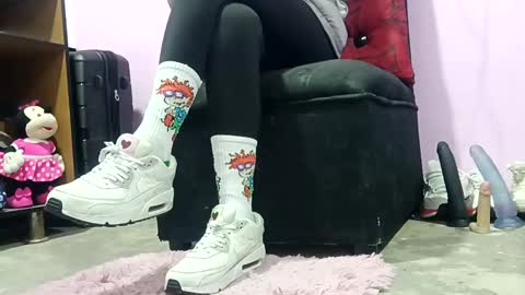 Muriel online show from February 12, 1:19 am