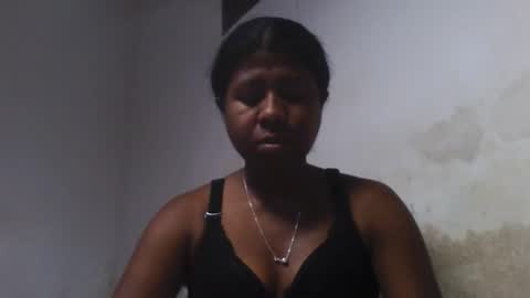 Snapshot of murielleee chatting on May 13, 7:39 am murielleee online show from May 13, 7:39 am