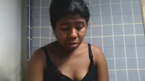 Snapshot of murielleee chatting on July 7, 8:51 am murielleee online show from July 7, 8:51 am