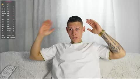 muscle_king_cum online show from October 10, 1:10 pm