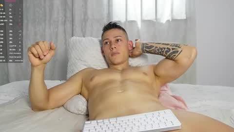 muscle_king_cum online show from October 20, 3:34 pm