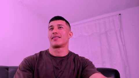 Muscle Man online show from April 20, 12:30 pm