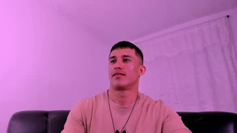 Muscle Man online show from April 22, 10:00 pm