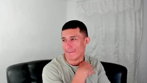 Snapshot of muscle_man07 chatting on July 25, 4:04 pm Muscle Man online show from July 25, 4:04 pm