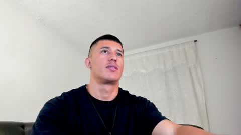 Snapshot of muscle_man07 chatting on August 3, 3:05 pm Muscle Man online show from August 3, 3:05 pm