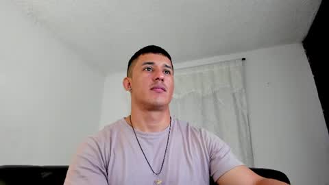 Snapshot of muscle_man07 chatting on August 6, 10:55 pm Muscle Man online show from August 6, 10:55 pm