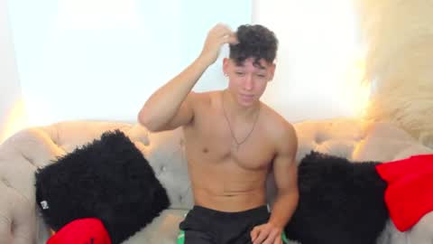 myke online show from December 7, 7:10 pm