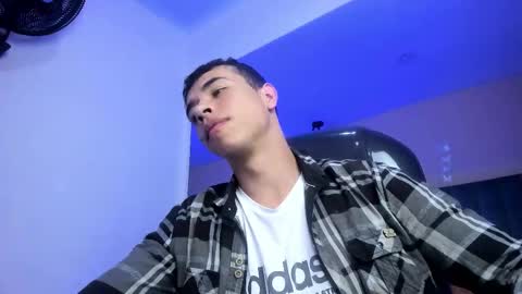 muscle scott online show from February 17, 7:20 pm