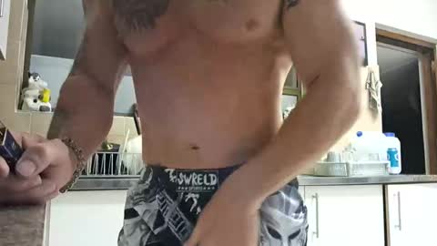Snapshot of muscledaddy69s chatting on April 26, 2:53 am muscledaddy69s online show from April 26, 2:53 am