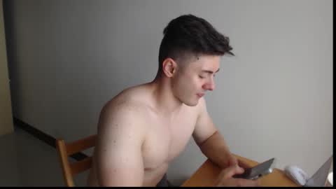 Snapshot of muscledoctor24 chatting on September 13, 4:34 am Everet online show from September 13, 4:34 am