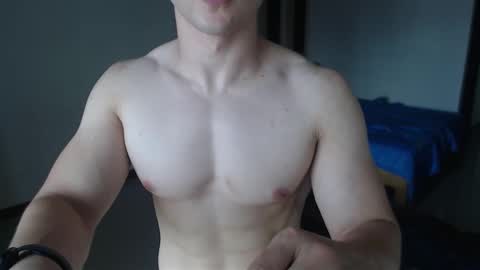 Snapshot of muscledoctor24 chatting on October 22, 6:02 am Everet online show from October 22, 6:02 am