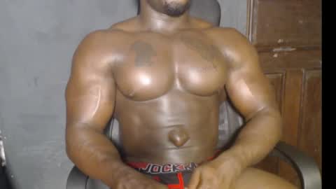 Snapshot of musclegodsammy23 chatting on January 3, 2:10 am musclegod23 online show from January 3, 2:10 am