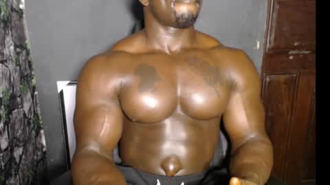 Snapshot of musclegodsammy23 chatting on January 22, 2:26 am musclegod23 online show from January 22, 2:26 am