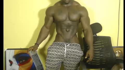 Snapshot of musclegodsammy23 chatting on February 13, 4:43 am musclegod23 online show from February 13, 4:43 am