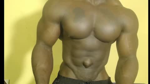Snapshot of musclegodsammy23 chatting on February 28, 2:42 am musclegod23 online show from February 28, 2:42 am