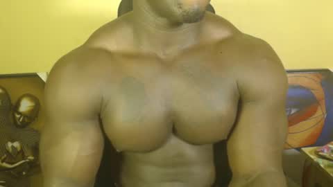 Snapshot of musclegodsammy23 chatting on March 7, 11:49 pm musclegod23 online show from March 7, 11:49 pm