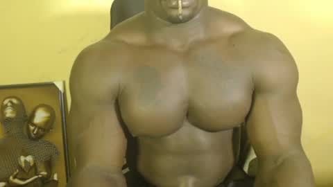 Snapshot of musclegodsammy23 chatting on March 10, 3:52 pm musclegod23 online show from March 10, 3:52 pm