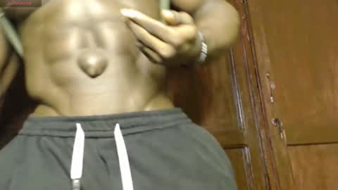 Snapshot of musclegodsammy23 chatting on September 16, 12:33 am musclegod23 online show from September 16, 12:33 am