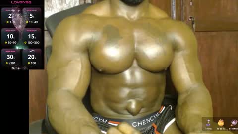 Snapshot of musclegodsammy23 chatting on September 26, 11:20 pm musclegod23 online show from September 26, 11:20 pm